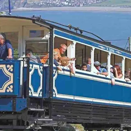Orme Villa, Hot Tub, Llandudno, Stunning Views , Sleeps 12 Exterior photo