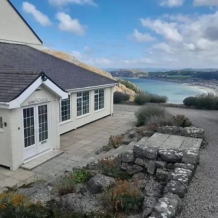 Orme Villa, Hot Tub, Llandudno, Stunning Views , Sleeps 12 Exterior photo